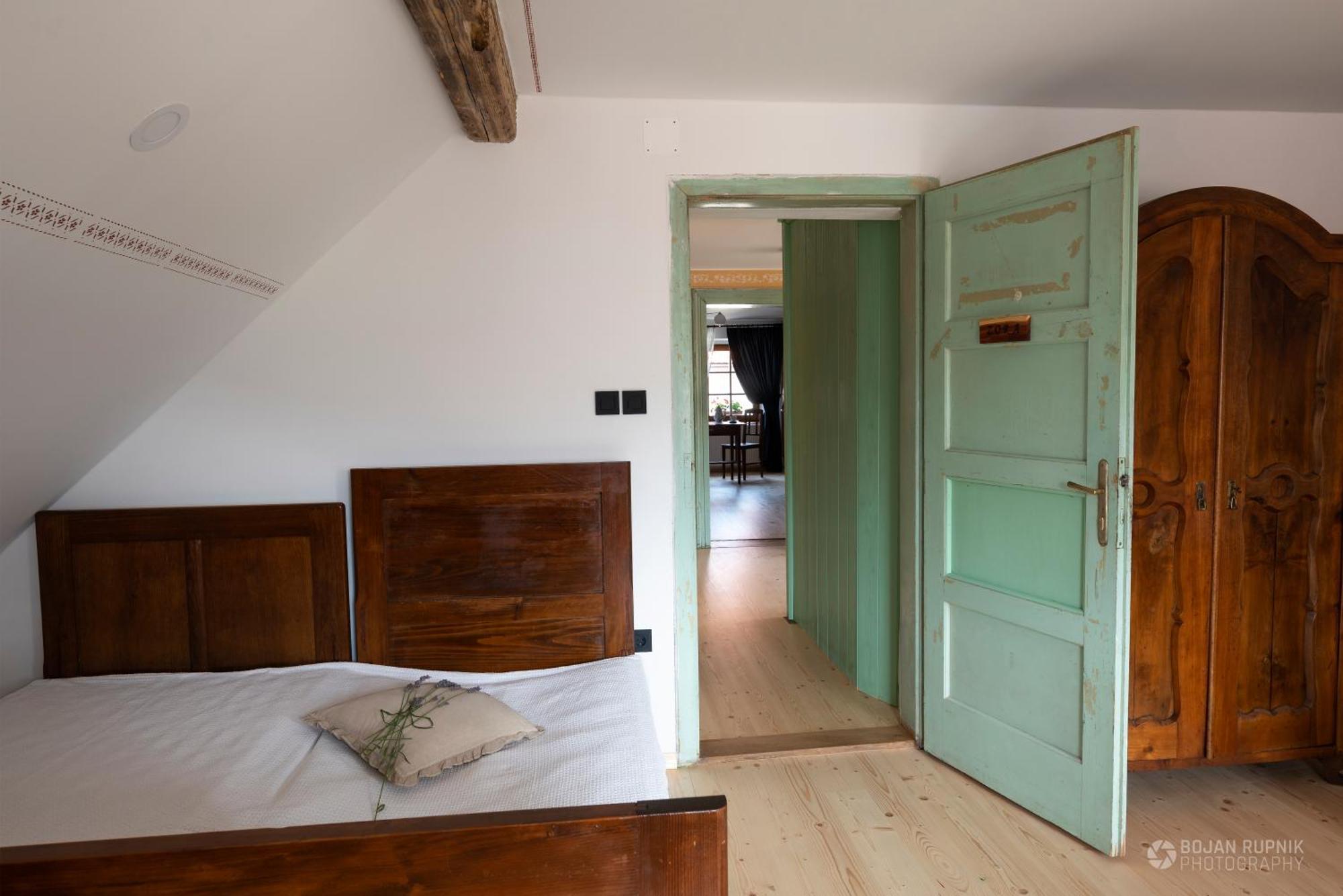 Notranjska Hisa - Traditional Country House, Close To The World Attraction Cerknica Lake Begunje pri Cerknici Ngoại thất bức ảnh